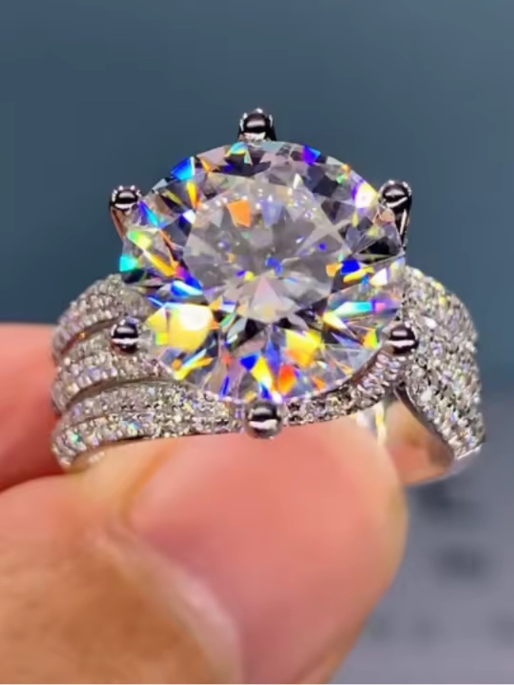 5 CARAT STUNNER Cubic Zirconia Halo Engagement Ring - White